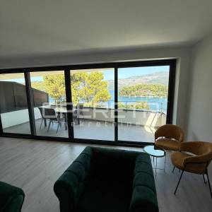 Novogradnja 2024 – Luksuzni apartman na Korčuli s pogledom na more