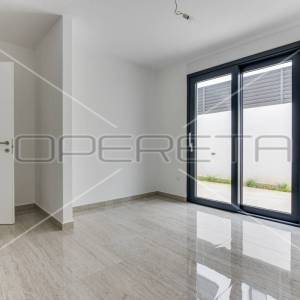 Novogradnja u Murteru: prizemlje, lođa, kvalitetna gradnja, 109 m2