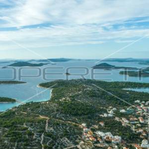 Novogradnja u Murteru: prizemlje, lođa, kvalitetna gradnja, 109 m2