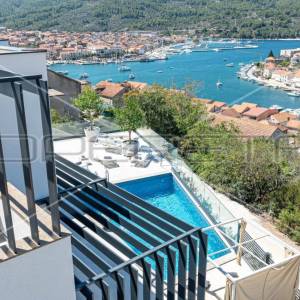Novoizgrađena moderna vila s otvorenim pogledom na more i okolinu, Vela Luka