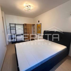 Novouređen i moderan stan, 100 m2, 3S, Pujanke, Split