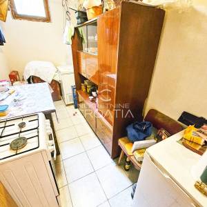 Novouređena kuća i 21.337 m2 zemljišta!