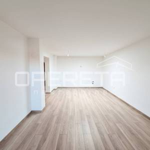 Novouređeni stan s pogledom na more, 85 m2, Šibenik- Brodarica