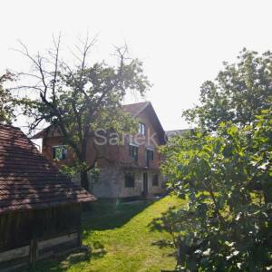 Obiteljska kuća u Podvrhu