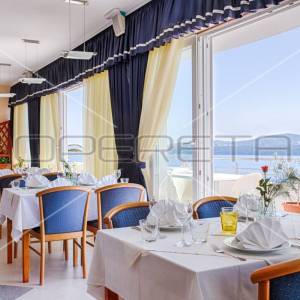 Obiteljski hotel sa 18 soba, Trogir, Seget Vranjica, 1.144 m2