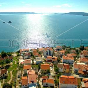 Obiteljski hotel sa 18 soba, Trogir, Seget Vranjica, 1.144 m2