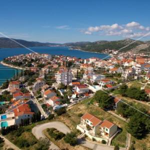 Obiteljski hotel sa 18 soba, Trogir, Seget Vranjica, 1.144 m2