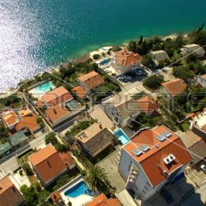 Obiteljski hotel sa 18 soba, Trogir, Seget Vranjica, 1.144 m2