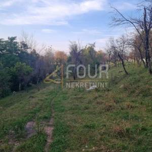 Ogulin - okolica, imanje - samostojeća kuća, gosp. objekt + okućnica