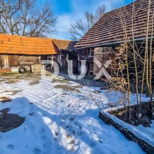 OGULIN,TOUNJ- Veliko imanje s kućom, gospodarskim objektima i šumom