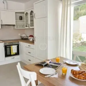 Okolica Baške, dvojna kuća s bazenom na mirnoj lokaciji!