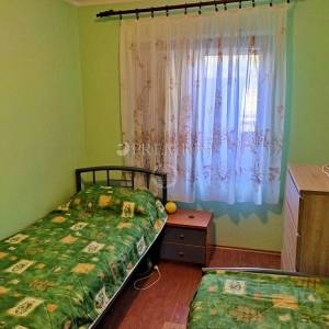 Okolica Dobrinja, samostojeća kuća, 100 m od mora!