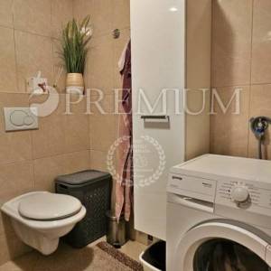 Okolica Krka, apartman u prizemlju s pogledom na more!