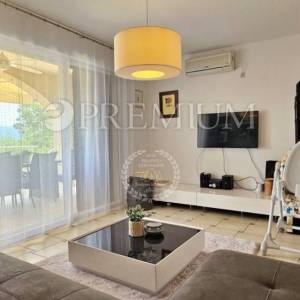 Okolica Krka, apartman u prizemlju s pogledom na more!