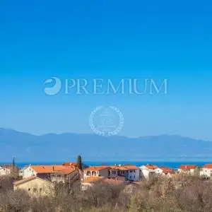 Okolica Malinske, nova kamena kuća s bazenom i pogledom na more !!