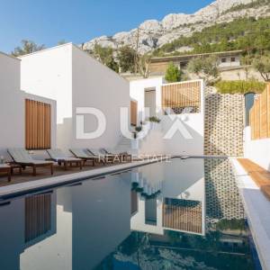 OMIŠ - Luksuzna vila s panoramskim pogledom