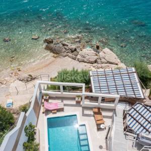 Omiš, Stanići - kuća 1. red do mora