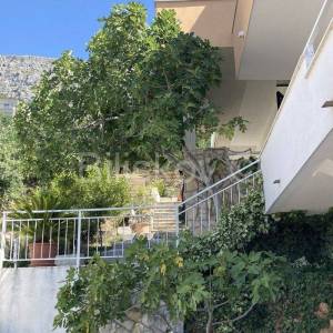 Omiška rivijera,Ruskamen - apartmanska kuća