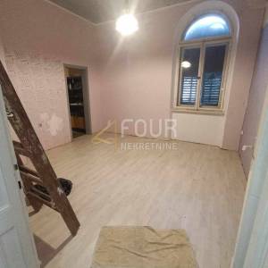 Opatija, 106m2, 3skl, velika terasa, 30m od mora