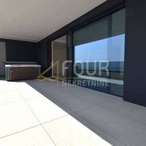 Opatija, 112.28m2, luksuzan stan, 3s+db, velika lođa, pogled na more