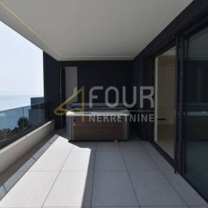 Opatija, 112.28m2, luksuzan stan, 3s+db, velika lođa, pogled na more