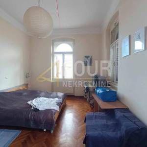 Opatija, 120.46m2, u naravi dva stana, 3 balkona