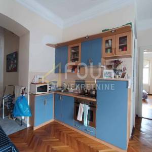 Opatija, 120.46m2, u naravi dva stana, 3 balkona