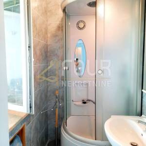 Opatija, 127.20m2, 2 stana - 3s+db i 1s+db