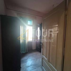 Opatija, 130m2, 4s+db, stan u strogom centru!