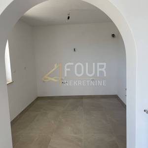 Opatija, 170.45m2, 2s+db, 3 terase, balkon, pogled, parking