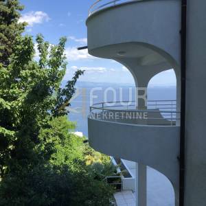 Opatija, 170.45m2, 2s+db, 3 terase, balkon, pogled, parking