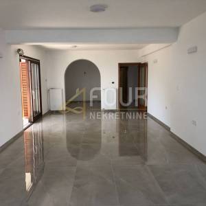 Opatija, 170.45m2, 2s+db, 3 terase, balkon, pogled, parking