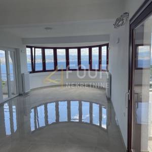 Opatija, 170.45m2, 2s+db, 3 terase, balkon, pogled, parking