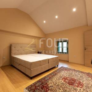 Opatija, 185m2, dvoetažni stan 3s+db, balkon, vrt, pogled na more