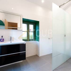 Opatija, 185m2, dvoetažni stan 3s+db, balkon, vrt, pogled na more