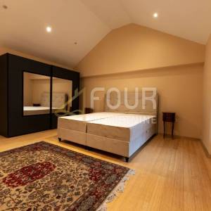 Opatija, 185m2, dvoetažni stan 3s+db, balkon, vrt, pogled na more