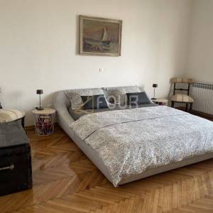 Opatija, 205.88m2, stan u lijepoj secesijskoj vili 