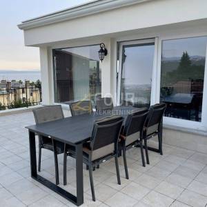 Opatija, 205.88m2, stan u lijepoj secesijskoj vili 
