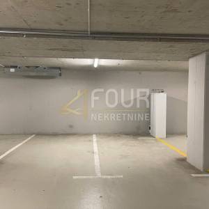 Opatija, 25m2, garažno parkirno mjesto