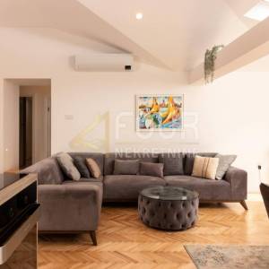 Opatija, 2s+db, 74.22m2, 1. red do mora 