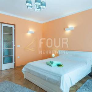 Opatija, 3s+db sa studio apartmanom, 140.67m2, garaža, vrt
