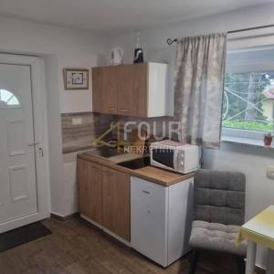 Opatija, 3s+db sa studio apartmanom, 140.67m2, garaža, vrt