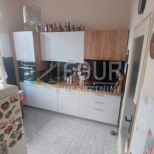 Opatija, 67.41m2, 2s+db, stan s terasom i garažom