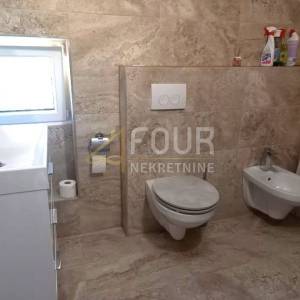 Opatija, 70m2 - 3skl, terasa, dodatni studio apartman