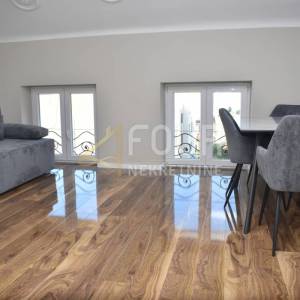 Opatija, 89.26m2 - u naravi dva stana