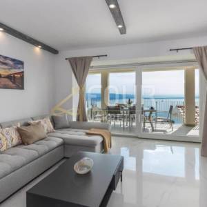 Opatija, Bregi, 153.46m2, luksuzna etaža - u naravi 2 stana, velika terasa, panoramski pogled