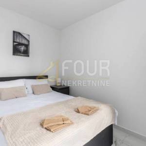 Opatija, Bregi, 153.46m2, luksuzna etaža - u naravi 2 stana, velika terasa, panoramski pogled