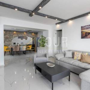 Opatija, Bregi, 153.46m2, luksuzna etaža - u naravi 2 stana, velika terasa, panoramski pogled