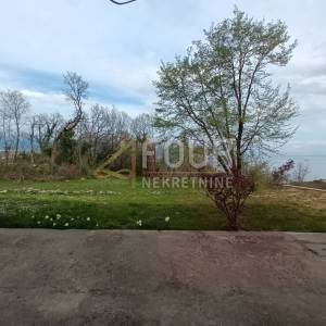 Opatija, Bregi, 2 samostojeće kuće na velikoj parceli od 2.246m2