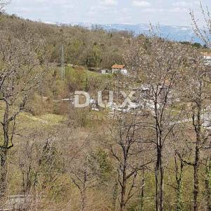 OPATIJA, BREGI - građevinski teren 1945m2 s pogledom na more za poslovno- stambenu ili stambenu zgradu – stanove / obiteljsku k...